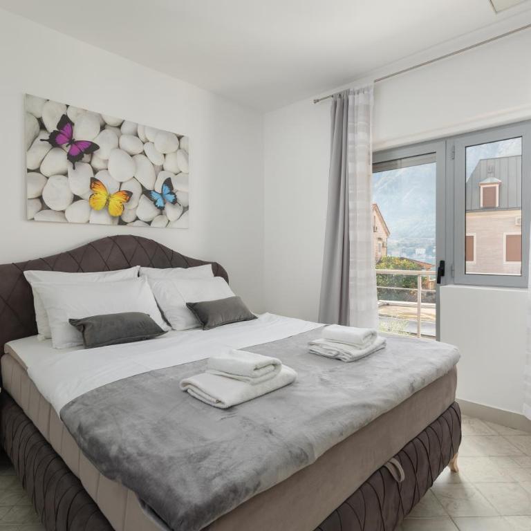 Ana's Place Near the Sea - One-Bedroom Apartment with Balcony - 6