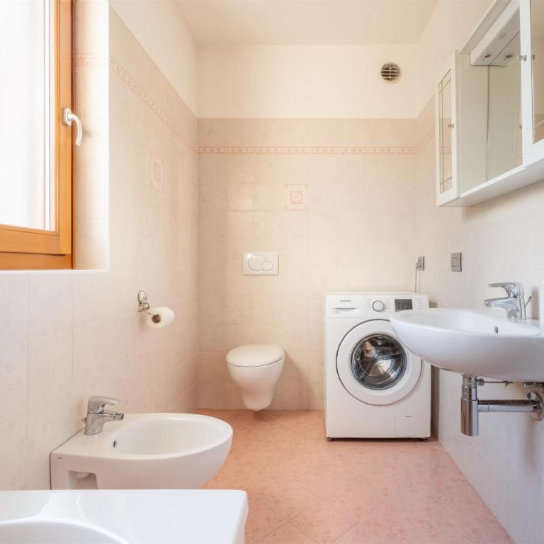 Villa Fontana w/ Private Garden - Appartamento con 3 Camere da Letto - 15