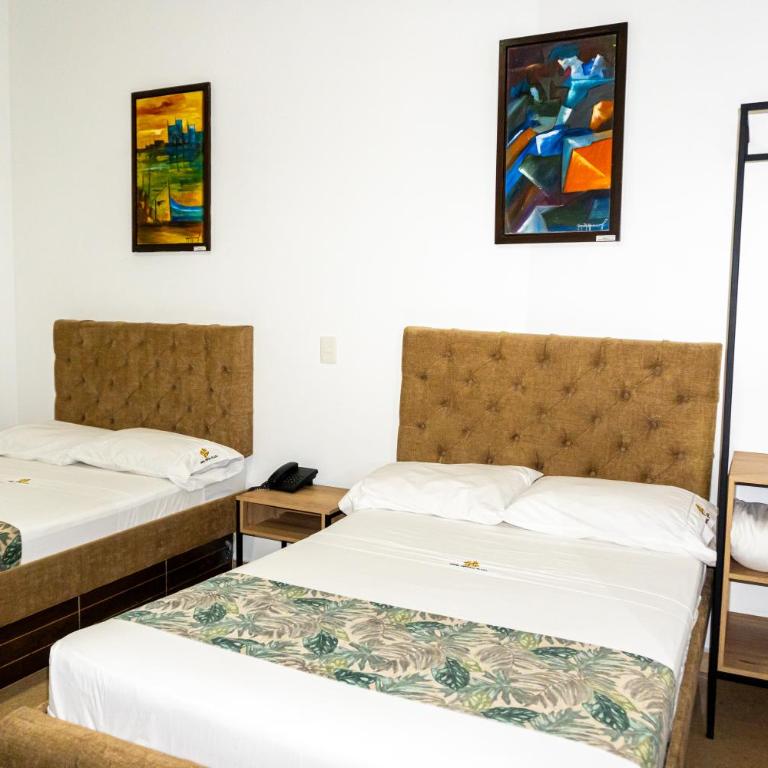 Hotel Central Plaza Medellin - Habitación Doble Estándar - 2 camas - 3