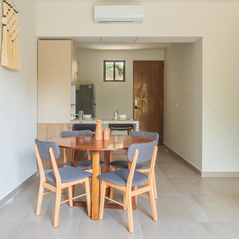 Downtown Penthouse with Private Pool, Rooftop Pool and Gym, short distance from Beaches, Restaurants & Nightlife - Apartamento de 2 dormitorios - 42