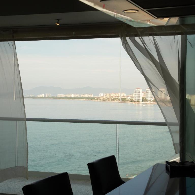 Luxury Condo Peninsula - Apartamento - 25