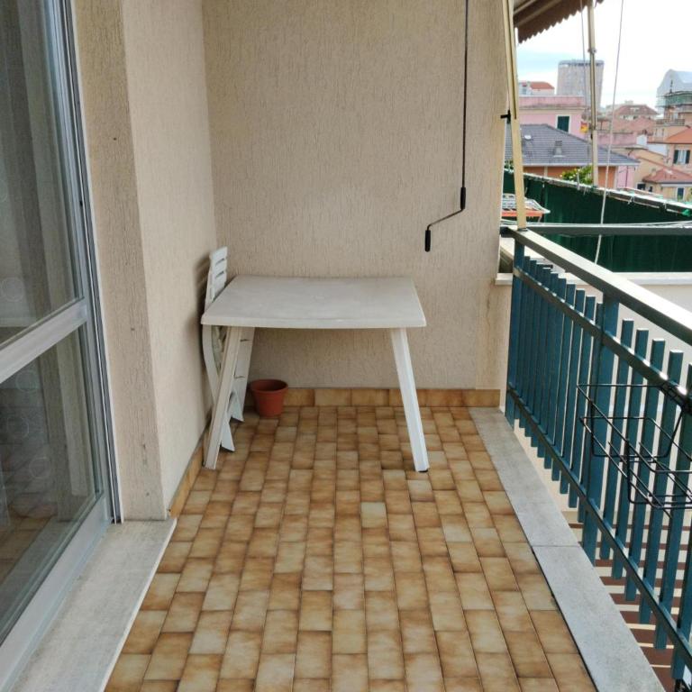 Appartamento con posto auto privato comodo a centro e spiagge - One-Bedroom Apartment - 7