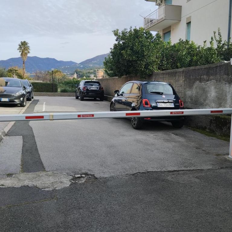 Appartamento con posto auto privato comodo a centro e spiagge - One-Bedroom Apartment - 8