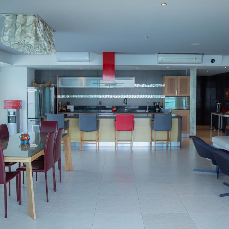 Luxury Condo Peninsula - Apartamento - 52