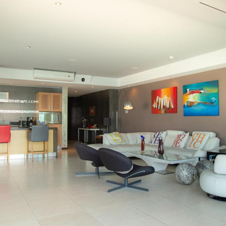 Luxury Condo Peninsula - Apartamento - 55