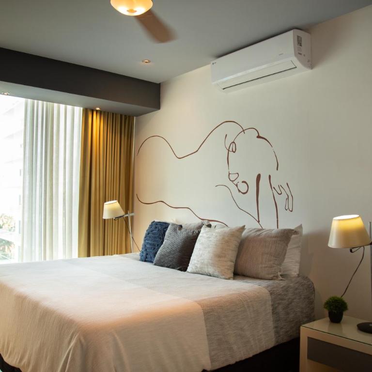Luxury Condo Peninsula - Apartamento - 69