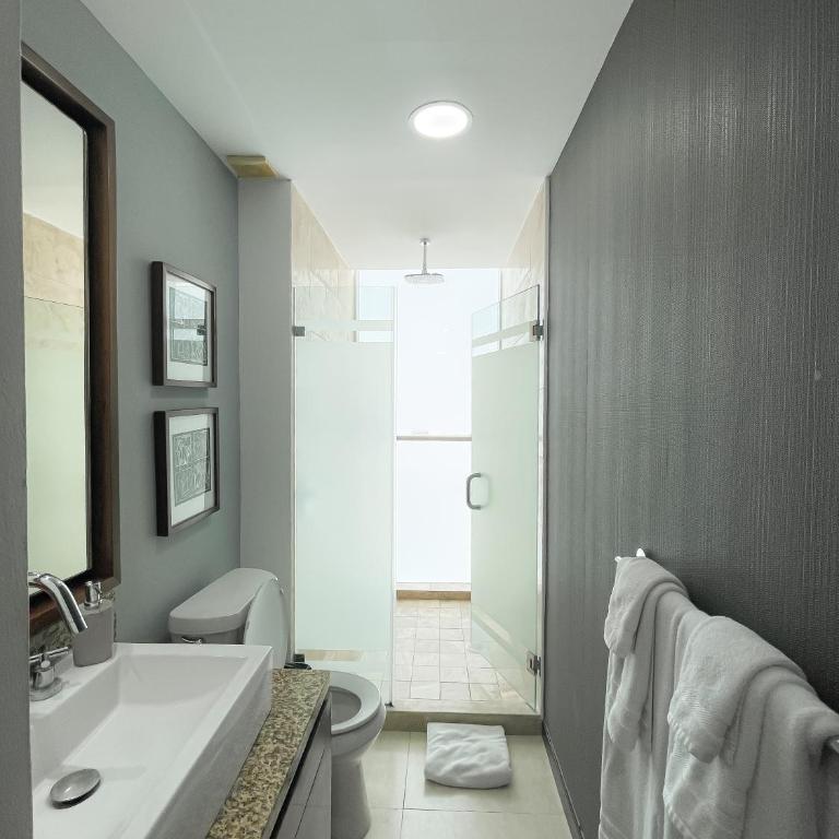 Luxury Condo Peninsula - Apartamento - 71