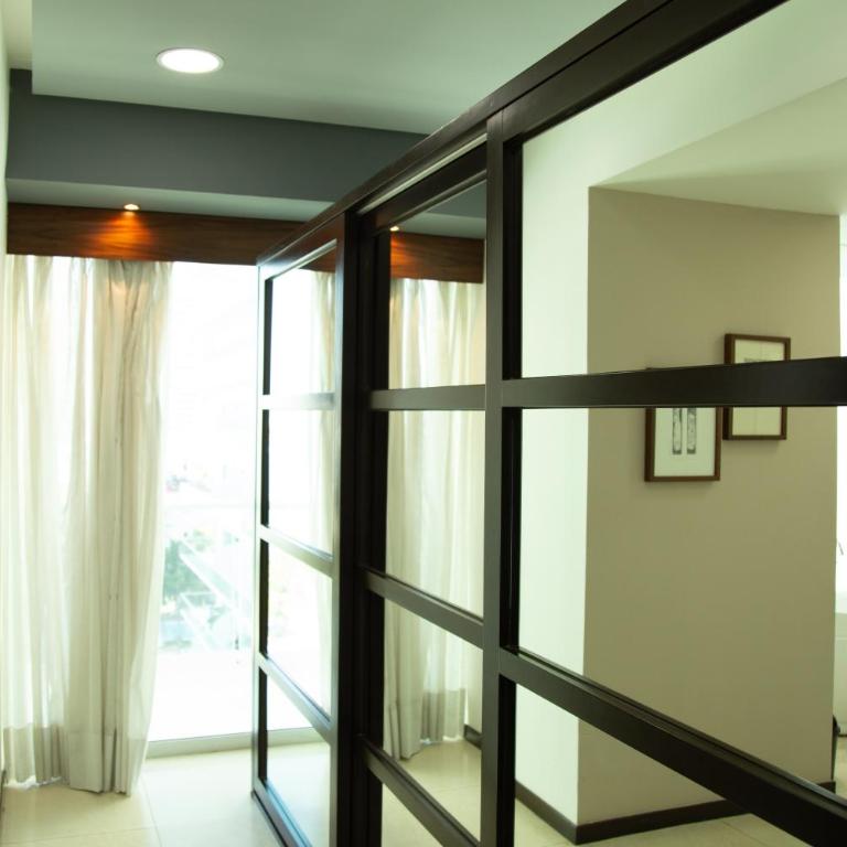 Luxury Condo Peninsula - Apartamento - 77