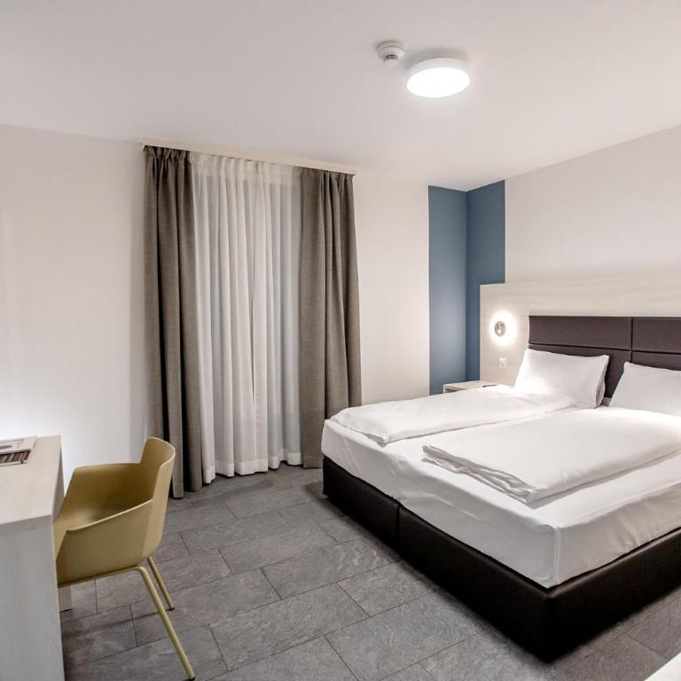 Miralago Locarno Easy Rooms - Easy Self Check-In - Camera Matrimoniale Standard con Aria Condizionata - 8