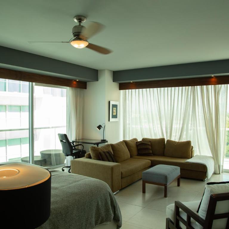 Luxury Condo Peninsula - Apartamento - 80