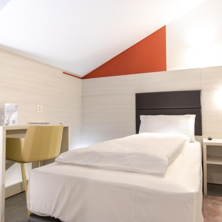 Miralago Locarno Easy Rooms - Easy Self Check-In - Camera Singola Superior con Aria Condizionata - 5
