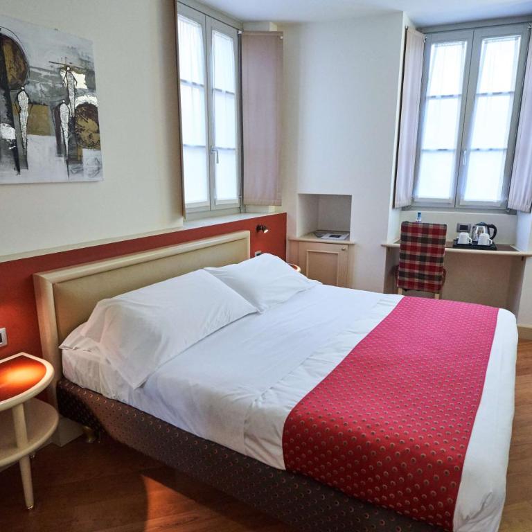 Hotel Centrale Best Western Signature Collection - Standard Queen Room - Non-Smoking - 1