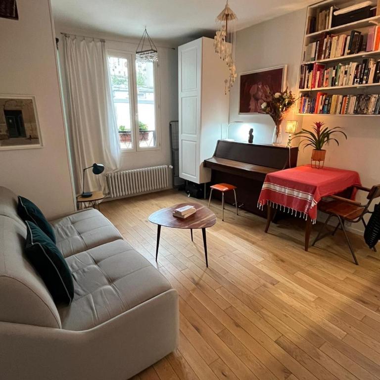 Montmartre Bright & Quiet - One-Bedroom Apartment - 1
