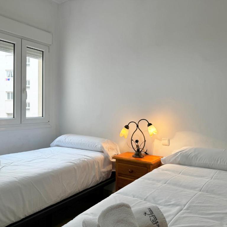 Stunning Apartment With Sea Views - EaW Homes - Apartamento - 12