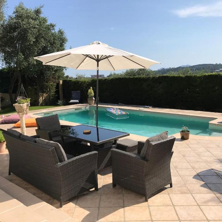 10mn de Cannes, villa entière de 150m2. - Villa - 6