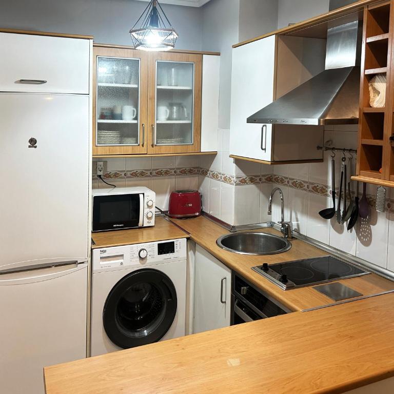 Apartamento frente al Guggenheim. Urbanizacion de lujo en el centro - One-Bedroom Apartment - 17