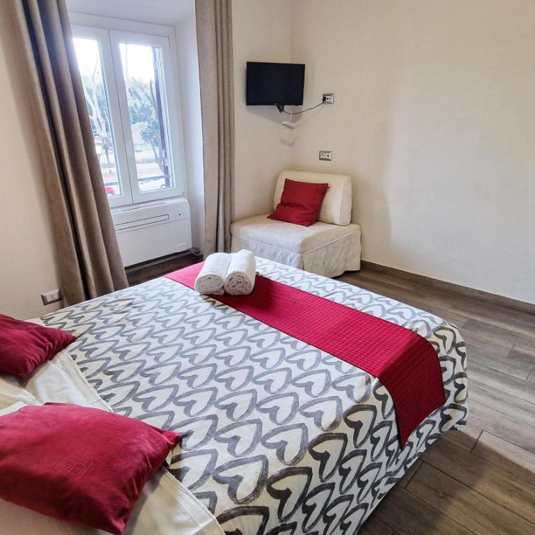 Giulya Guesthouse Hospety Group - Camera Tripla Standard - 5