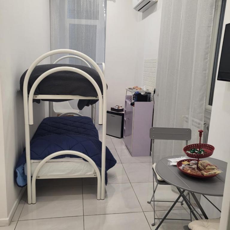 Live Naples - Camera Matrimoniale Deluxe con 1 Letto Supplementare - 2