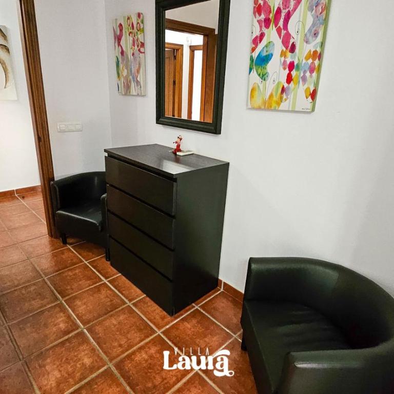 Villa Laura - Four-Bedroom House - 44