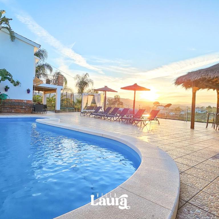 Villa Laura - Four-Bedroom House - 7
