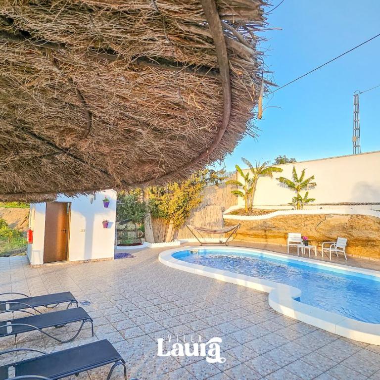 Villa Laura - Four-Bedroom House - 15