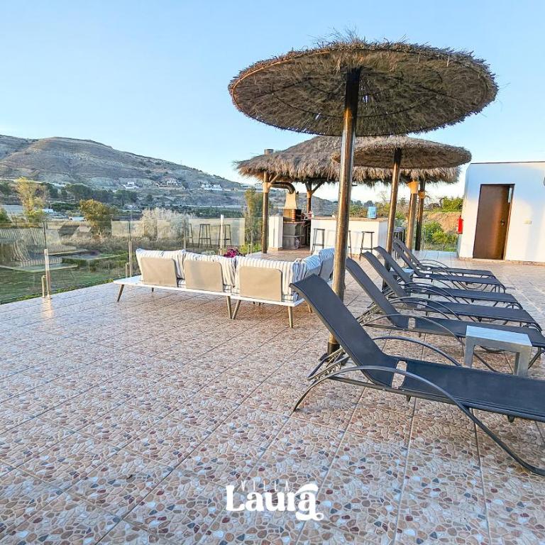 Villa Laura - Four-Bedroom House - 24