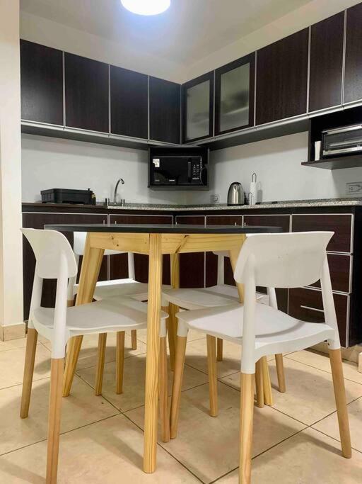 Hermoso y cómodo departamento en Salta - Two-Bedroom Apartment - 11