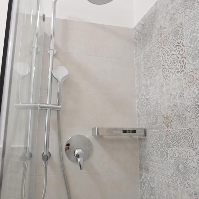 Da 'Nfacci Affittacamere - Camera Matrimoniale con Bagno Privato - 12