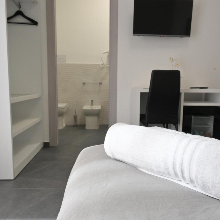 Da 'Nfacci Affittacamere - Camera Matrimoniale con Bagno Privato - 50