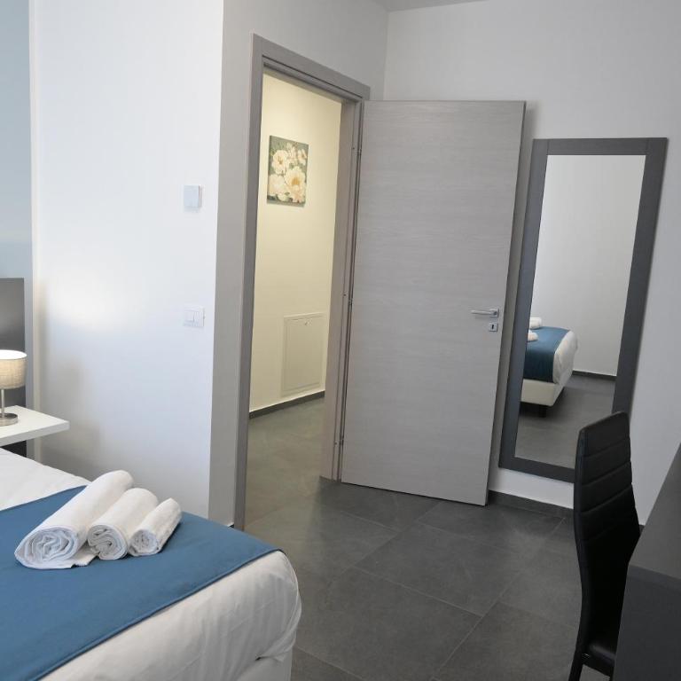 Da 'Nfacci Affittacamere - Camera Tripla con Bagno Privato - 13