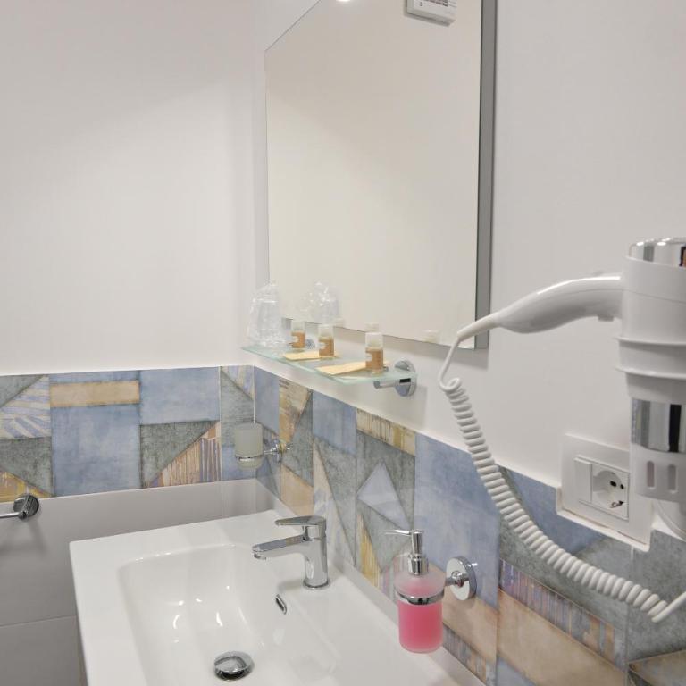 Da 'Nfacci Affittacamere - Camera Tripla con Bagno Privato - 19