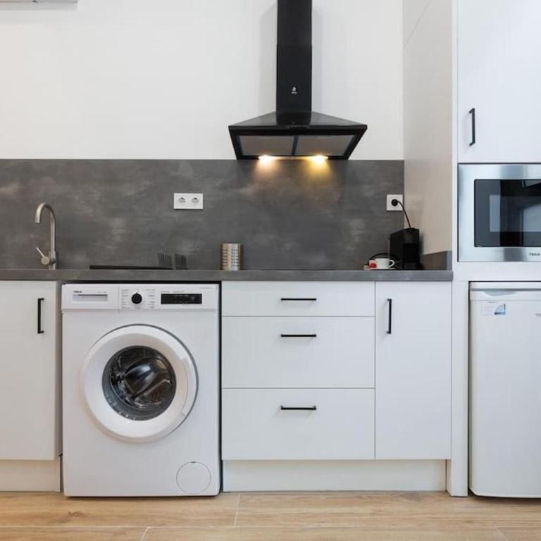 Nuevo loft en playa y cerca del centro, AC y Wifi - One-Bedroom Apartment - 11