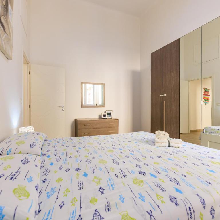 A due passi dal porto - Appartamento con 2 Camere da Letto - 34