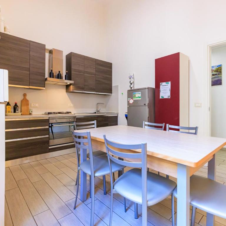 A due passi dal porto - Appartamento con 2 Camere da Letto - 21