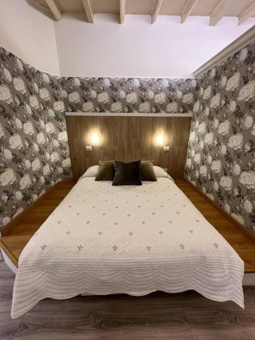 Beloved Trastevere - One-Bedroom House - 17