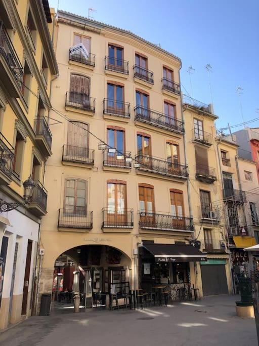 Loft con estilo y terraza en centro histórico - One-Bedroom Apartment - 30
