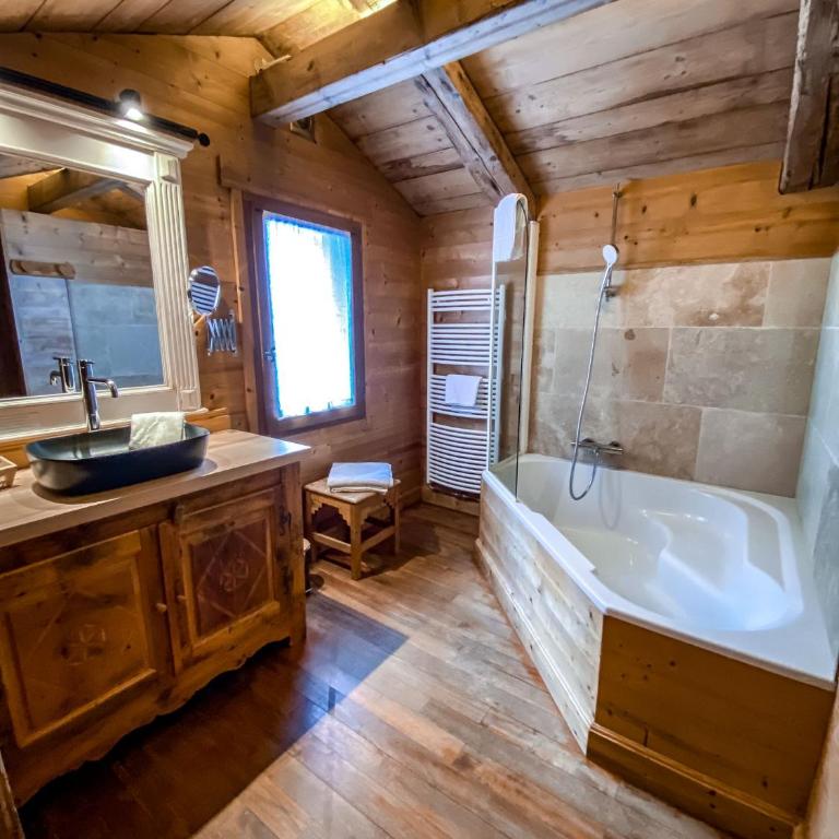 Les Chalets de la Serraz - Chambre Familiale - 7