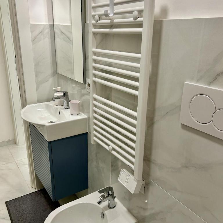 Urban Chic San Paolo Apartment Rome - Appartamento con 2 Camere da Letto - 10
