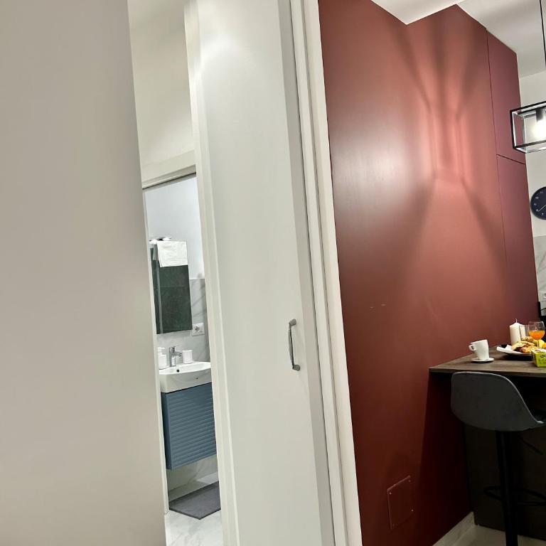 Urban Chic San Paolo Apartment Rome - Appartamento con 2 Camere da Letto - 39