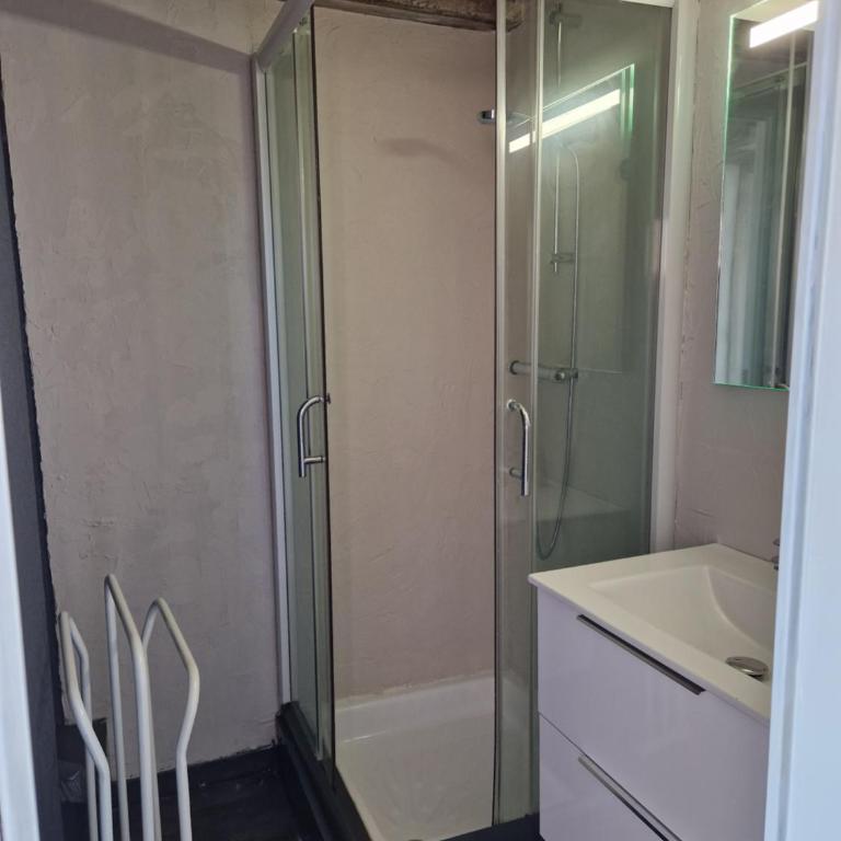 Appartement neuf climatisé avec terrasse Gruissan - Two-Bedroom Apartment - 7