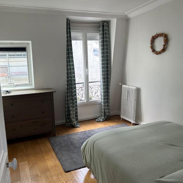 Appartement sur les toits de Paris vue Tour Eiffel 4 chambres - Appartement - 6