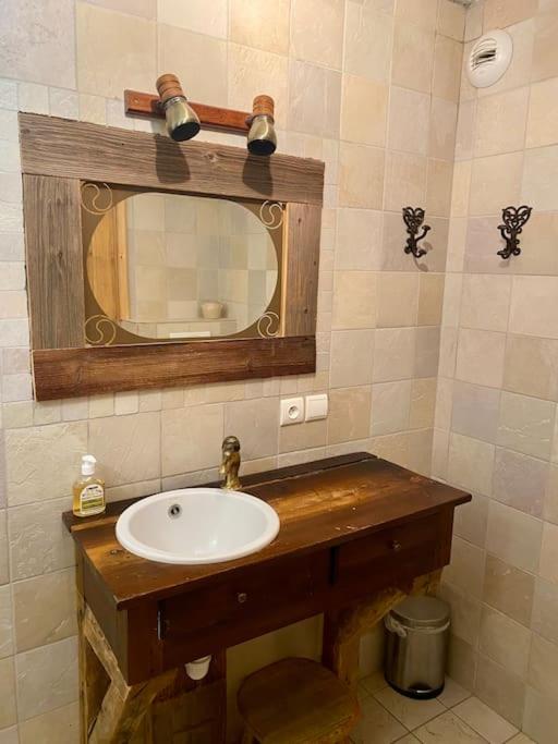 Chalet licorne 12 personnes à 3 min des pistes st martin de Belleville 3 vallées - Chalet - 15