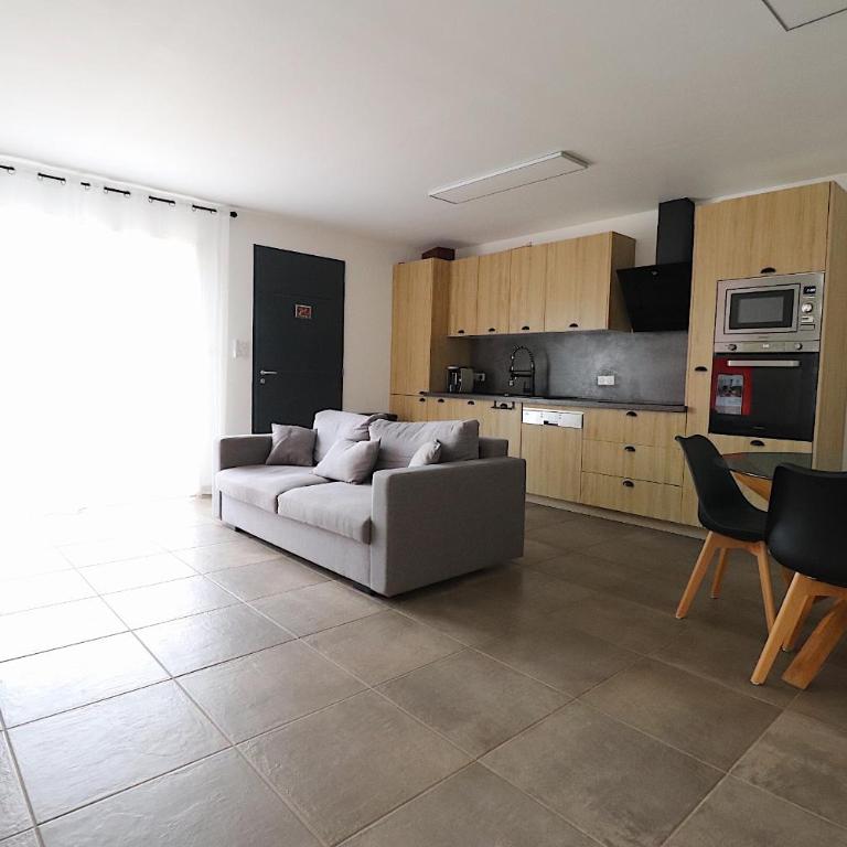 La Maison de vacances à Ajaccio- Proche plage et aéroport- Extérieur privatif avec barbecue - Maison 2 Chambres - 8