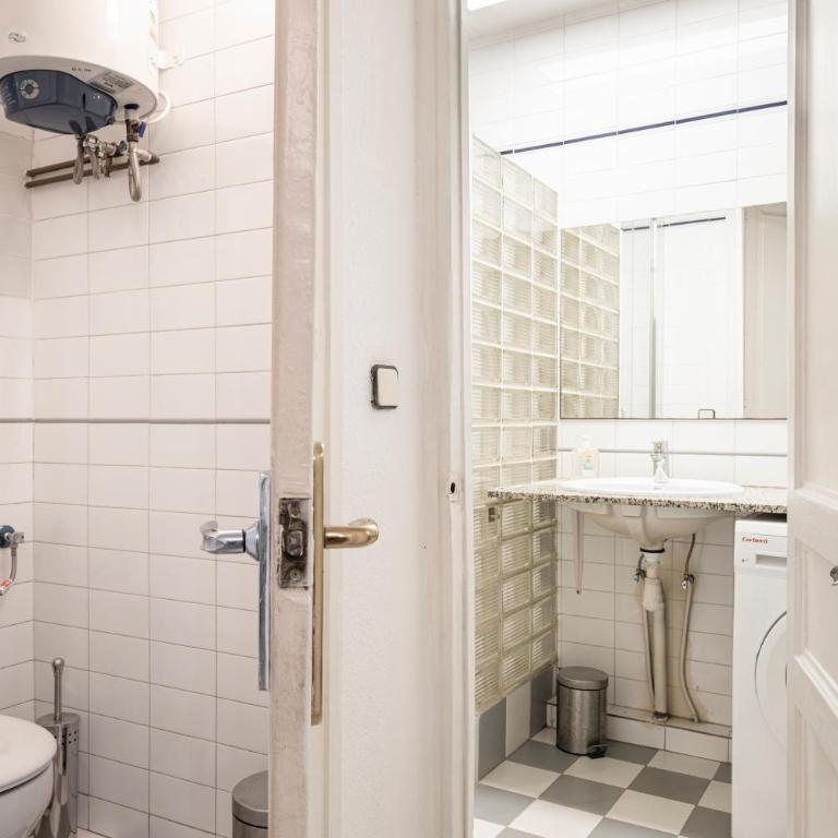 Centric Apartment Molino P3 - Two-Bedroom Apartment - 12