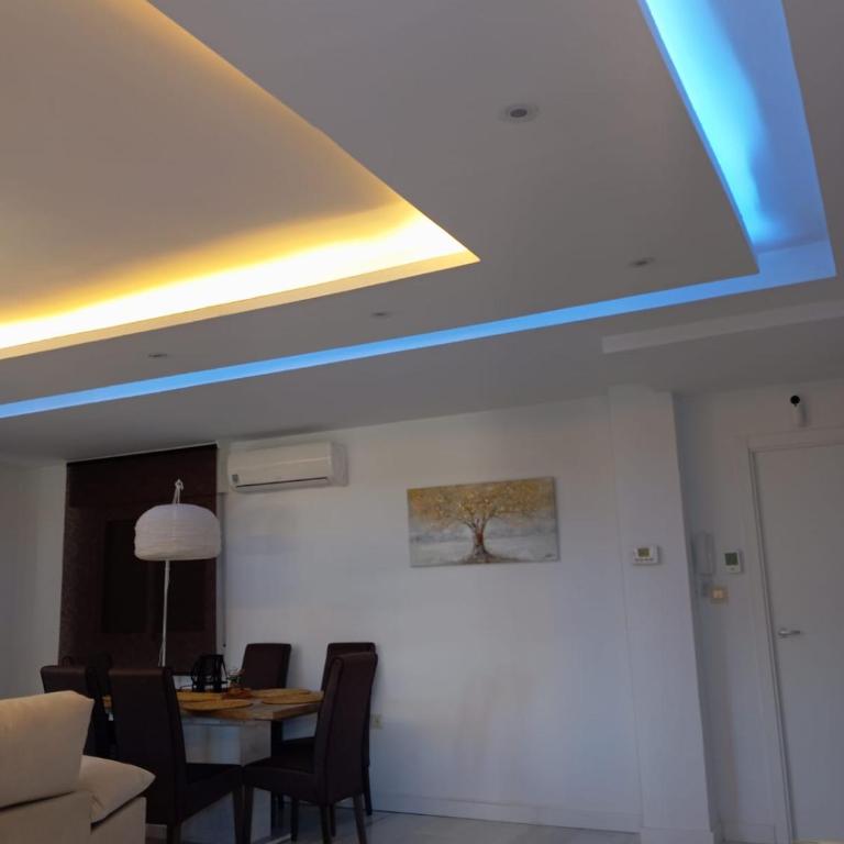 El Diez de Sultana - Three-Bedroom House - 16