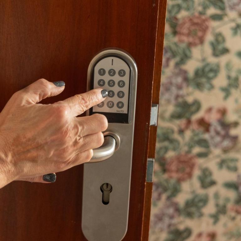 Gästehaus Englischer Garten - Economy Doppel- oder Zweibettzimmer mit Gemeinschaftsbad - 4