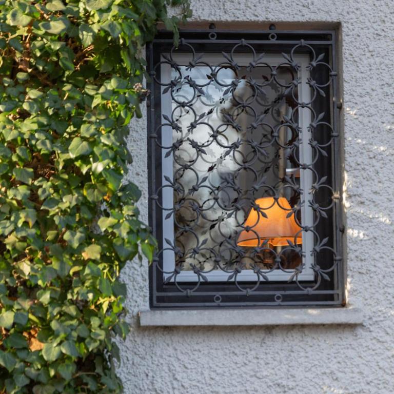 Gästehaus Englischer Garten - Economy Doppel- oder Zweibettzimmer mit Gemeinschaftsbad - 10