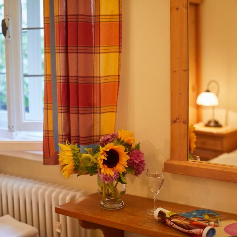 Gästehaus Englischer Garten - Economy Doppelzimmer mit Gemeinschaftsbad - 15