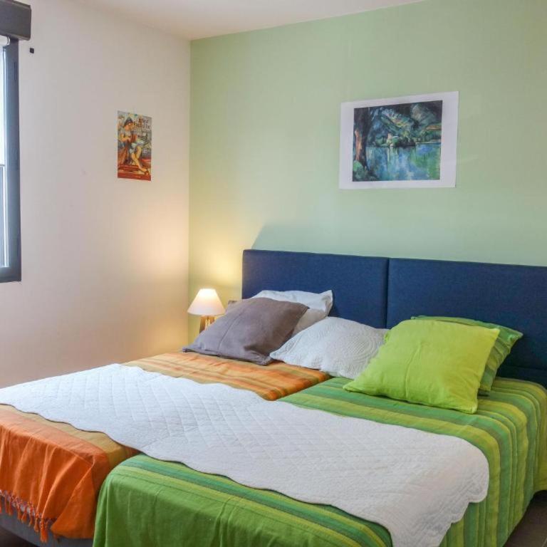 VERT Paradis ST CYPRIEN GOLF CLAIR 3 étoiles, 80 m2 avec Terrasse Pergola, Vue apaisante sur Pins parasols, 2è étage, 2 chambres, 3 CLIM, WIFI - Piscine, Parking et Park à vélos, Ascenseur - en Option Linge, Ménage - Pistes cyclables, Mer à proximité - Two-Bedroom Apartment - 11