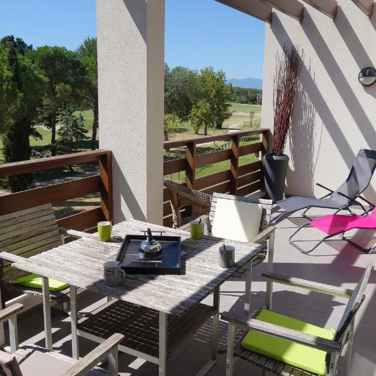 VERT Paradis ST CYPRIEN GOLF CLAIR 3 étoiles, 80 m2 avec Terrasse Pergola, Vue apaisante sur Pins parasols, 2è étage, 2 chambres, 3 CLIM, WIFI - Piscine, Parking et Park à vélos, Ascenseur - en Option Linge, Ménage - Pistes cyclables, Mer à proximité - Two-Bedroom Apartment - 15
